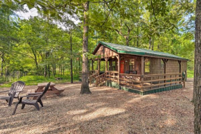 Relaxing Broken Bow Bungalow with Hot Tub and Deck!